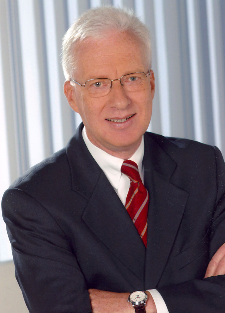 Dr. Joachim Klare.