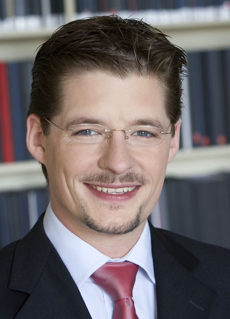 Prof. Dr. Nico B. Rottke.