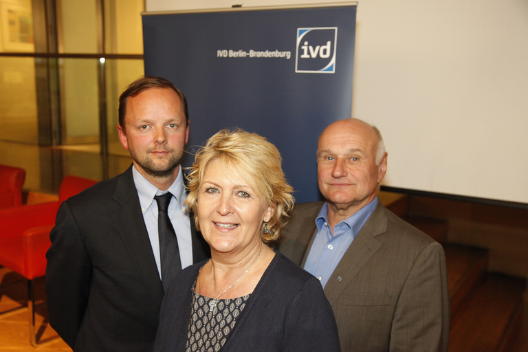 Der wiedergewählte Vorstand des IVD Berlin (v.l.n.r.): Dirk Wohltorf, Harriet Wollenberg und Klaus Hummel.