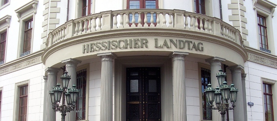 Der hessische Landtag hat die vorzeitige Erhöhung der Grunderwerbsteuer auf 6% beschlossen. Bild: law