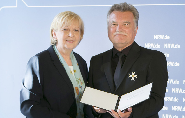 Hartmut Miksch mit der nordrhein-westfälischen Ministerpräsidentin Hannelore Kraft.