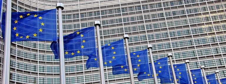 Im Berlaymont-Gebäude hat die Europäische Kommission ihren Sitz. Sie sieht in der Honorarordnung für Architekten und Ingenieure einen Verstoß gegen die Dienstleistungsrichtlinie.