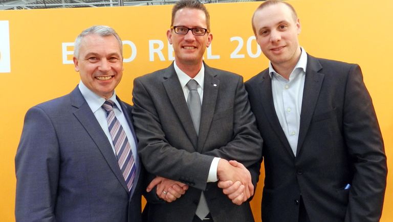 Sie haben auf der Expo Real eine Kooperation vereinbart (v.l.n.r.): Ronald Bosch (smmove-Vertriebsleiter), Tobias Innig (EBZ-Marketingleiter) und Alexander Kanellopulos (smmove-Geschäftsführer). 