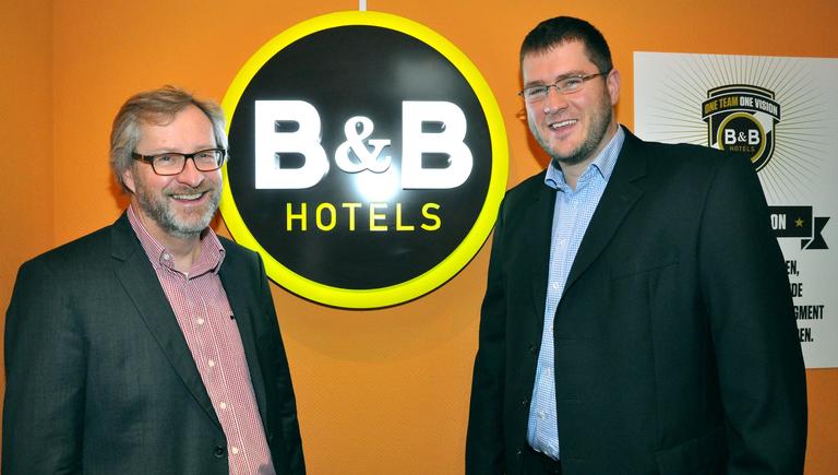 B&B-Deutschlandchef Mark Thompson (links) scheidet zum Jahreswechsel aus, Development-Chef Max Luscher beerbt ihn.