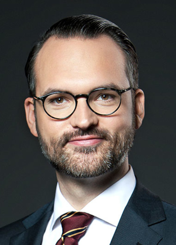 Wer Sein Vorkaufsrecht Ausubt Muss Auch Den Makler Bezahlen