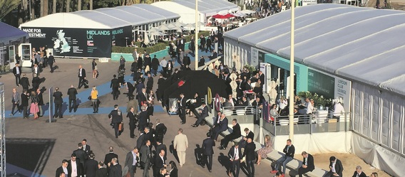 Quelle: Immobilien Zeitung Quelle: Immobilien Zeitung