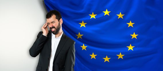 Quelle: Fotolia.com, Urheber Fahne: wetzkaz, Urheber Geschäftsmann: luismolinero; IZ-Montage Quelle: Fotolia.com, Urheber Fahne: wetzkaz, Urheber Geschäftsmann: luismolinero; IZ-Montage