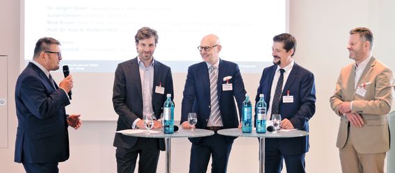 Quelle: Heuer Dialog, Urheber: Martin Kampa Quelle: Heuer Dialog, Urheber: Martin Kampa