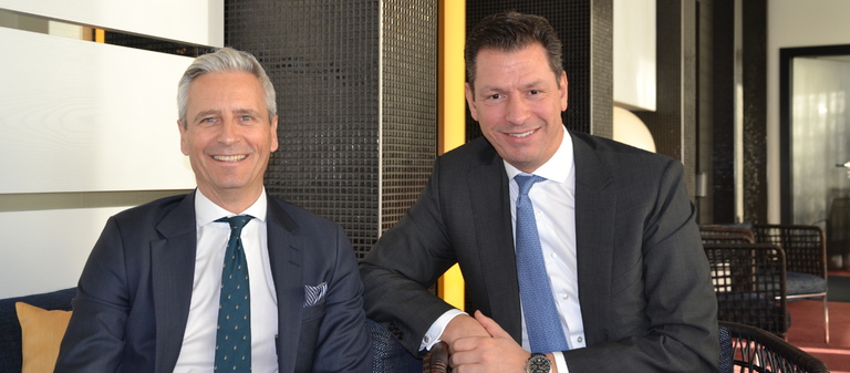 Noch vereint: Guy Grainger (links), CEO der Emea-Region bei JLL, und sein scheidender Deutschlandchef Timo Tschammler.