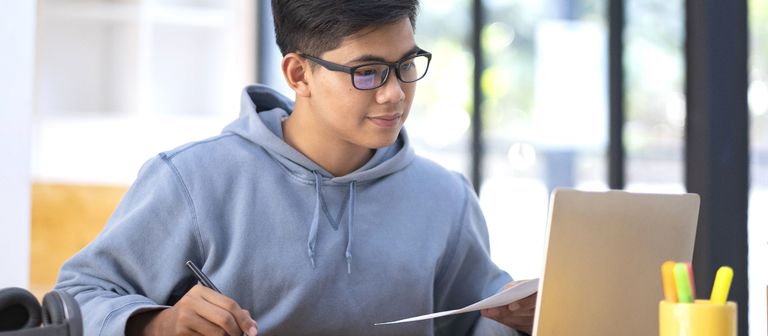 Hochschulen müssen ihr Onlineangebot massiv ausbauen, um den Studenten zu ermöglichen, auch in Corona-Zeiten ihren Abschluss zu schaffen. 